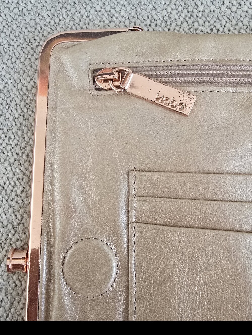HOBO Double Kisslock Clutch Wallet - Shimmer Pearl Pink / Rose Gold Hardware - Picture 6 of 9